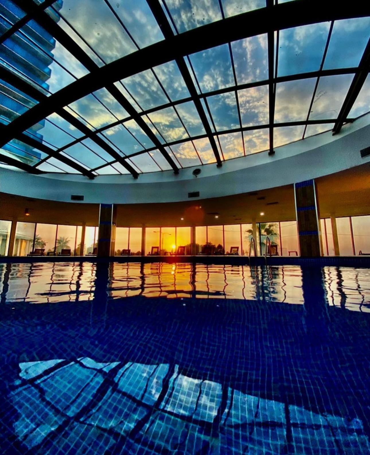 Апарт отель Orbi City Batumi Star Экстерьер фото